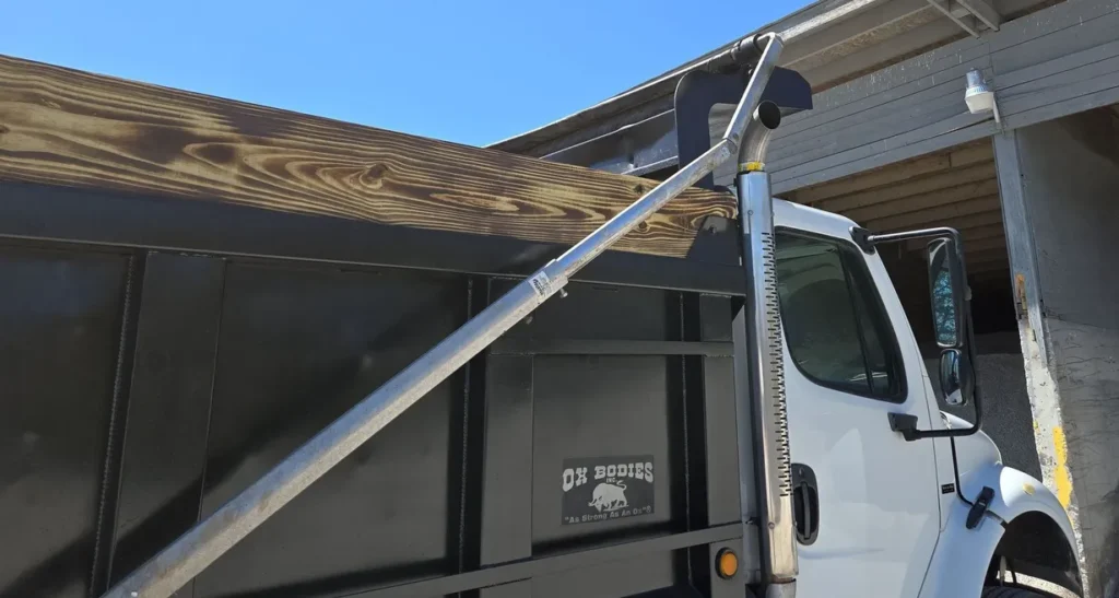 2006 Freightliner Business Class M2